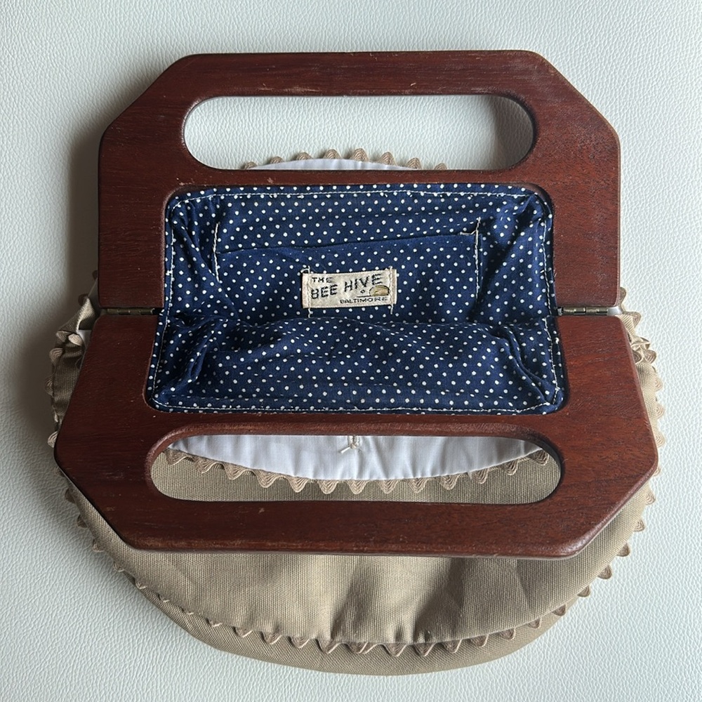 👜 Vintage Wooden Handle Bag – The Bee Hive Baltimore